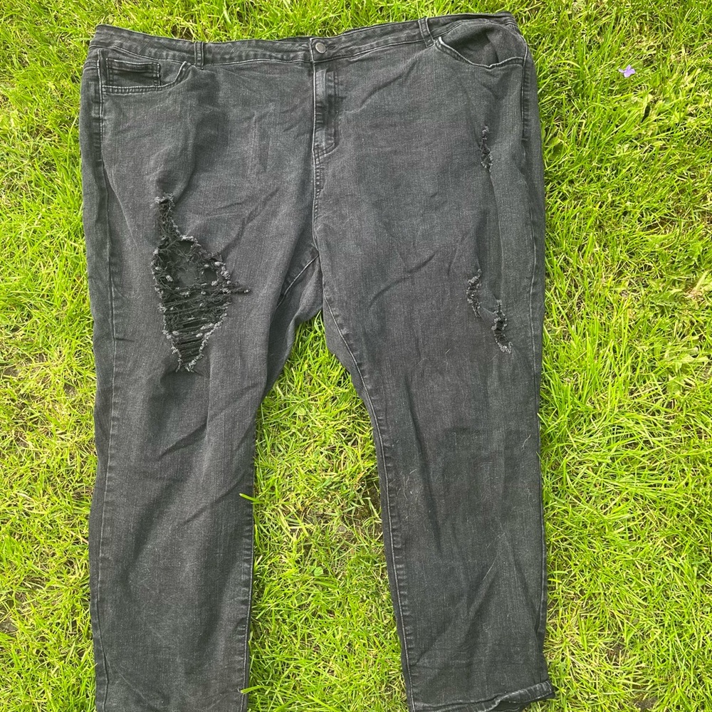 Black Distressed Jeans